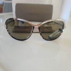 BCBGMaxAzria Women's Sunglasses - Black and Silver